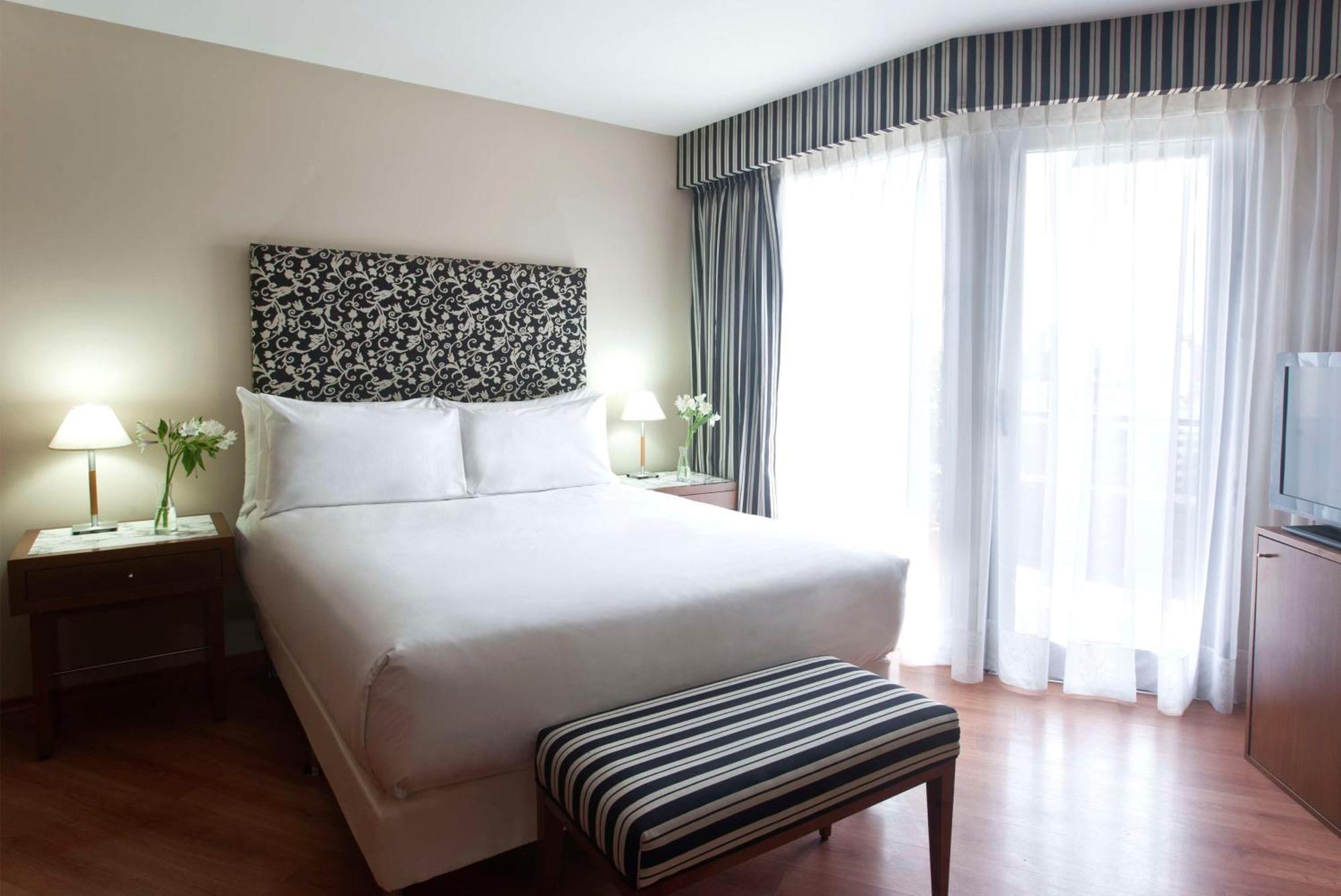 Hotel Nh Cordoba Panorama Extérieur photo