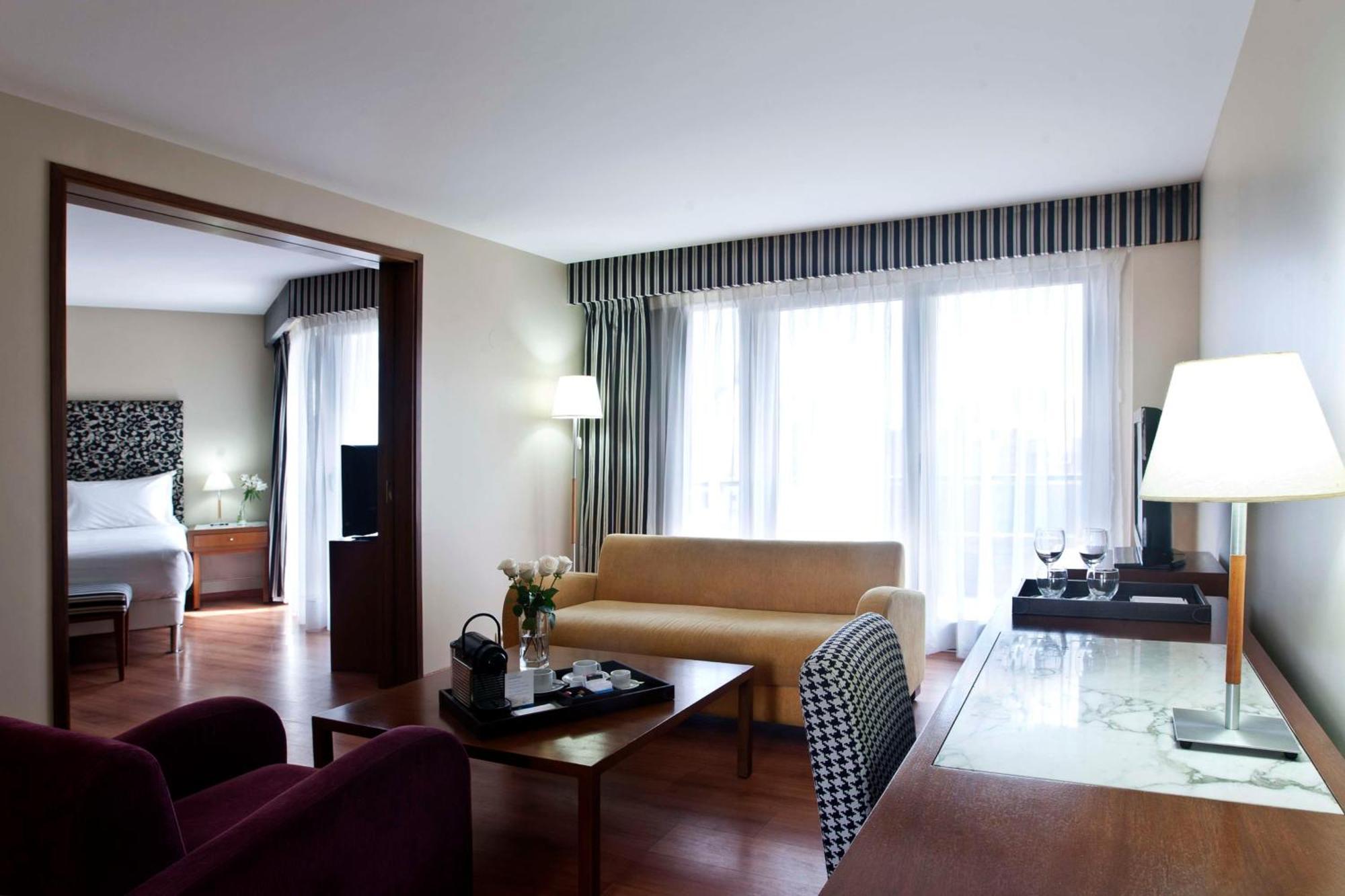 Hotel Nh Cordoba Panorama Extérieur photo
